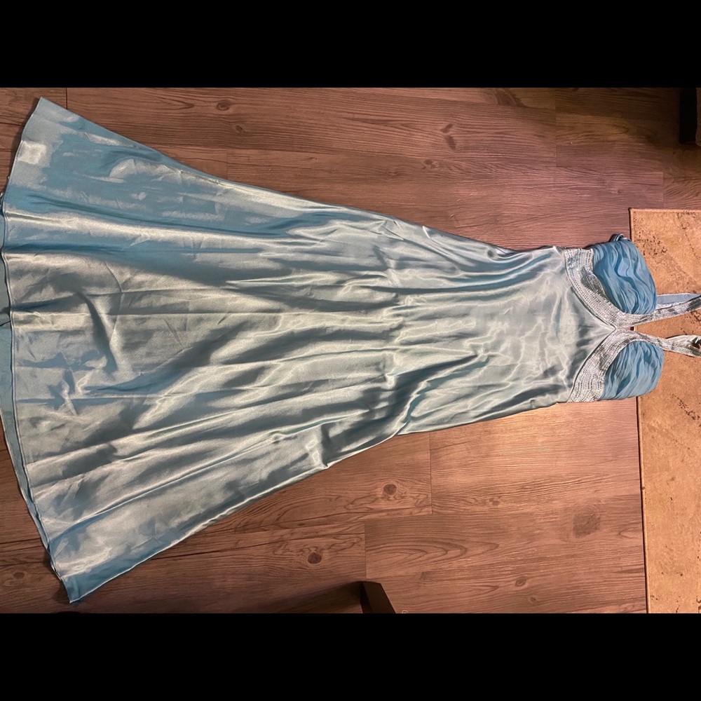 Especial event , wedding , prom , party